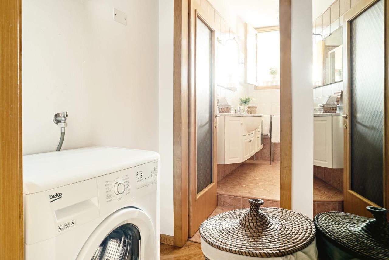 Sant'Orsola Design Apartment โบโลญญา ภายนอก รูปภาพ